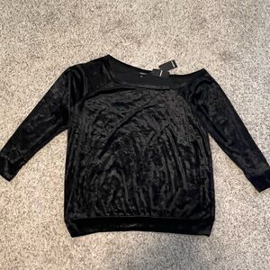 NWT Torrid Crushed Velvet Off Shoulder Sweatshirt Deep Black Y3